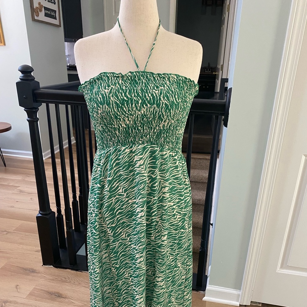 RESA green and White Dress